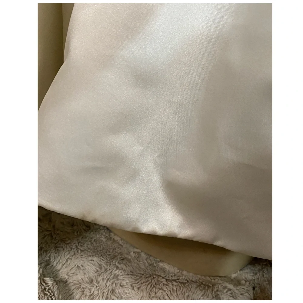 Michelangelo Satin Ivory Wedding Gown Dress With Pearls & Beading Size 6 - Picture 16 of 16